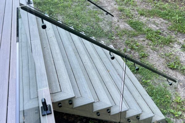 winnipeg glass railing 4